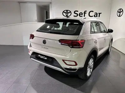 Volkswagen T-Roc 1.0 TSI Style del 2023 usata a Milano
