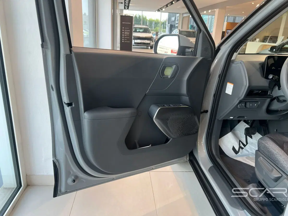 Kia EV2 nuova a Livorno (9)