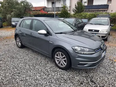 Volkswagen Golf 1.5 TGI DSG Style del 2019 usata a La Spezia