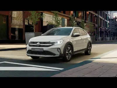 Volkswagen Taigo 1.0 tsi Life 115cv nuova a Livorno
