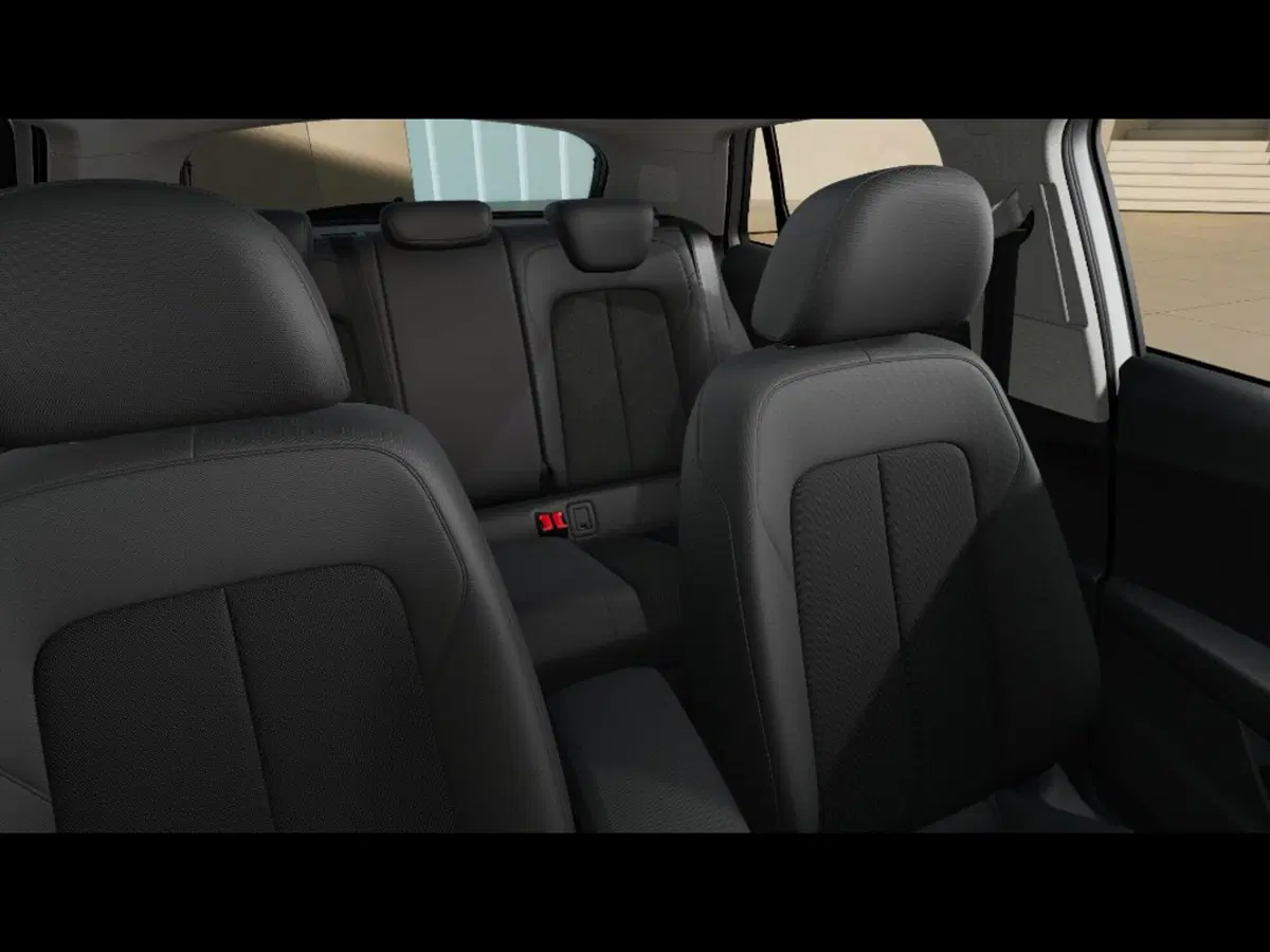 Audi Q2 nuova a Livorno (11)
