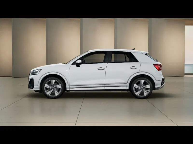 Audi Q2 nuova a Livorno (2)
