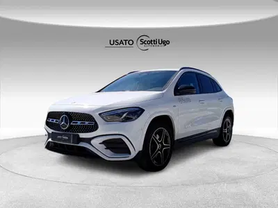 Mercedes-Benz GLA SUV 250 e phev AMG Line Advanced Plus auto del 2025 usata a Siena