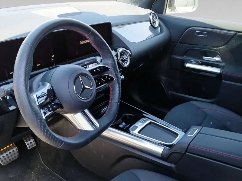 Mercedes-Benz GLA SUV usata a Siena (14)