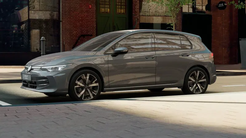 Volkswagen Golf nuova a Bologna (2)