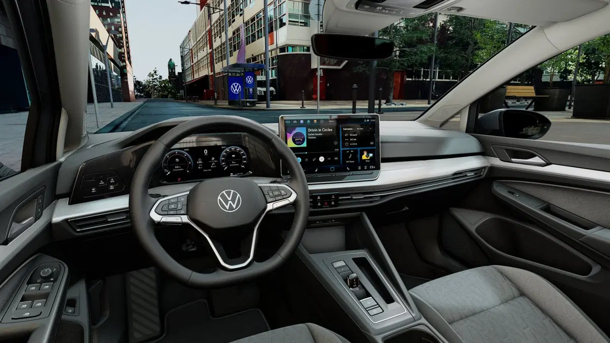 Volkswagen Golf nuova a Bologna (6)