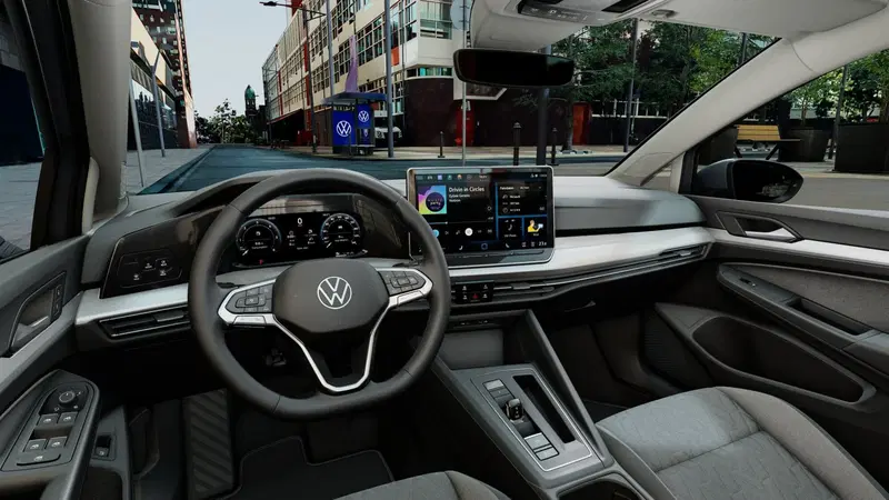 Volkswagen Golf nuova a Bologna (6)