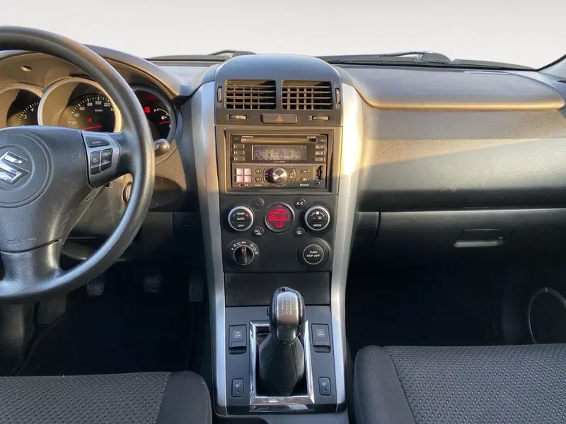 Suzuki Grand Vitara usata a Bologna (6)