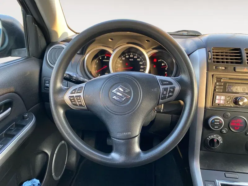 Suzuki Grand Vitara usata a Bologna (7)