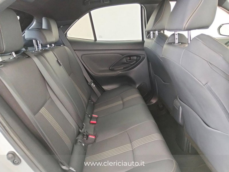 Toyota Yaris Cross usata a Como (5)