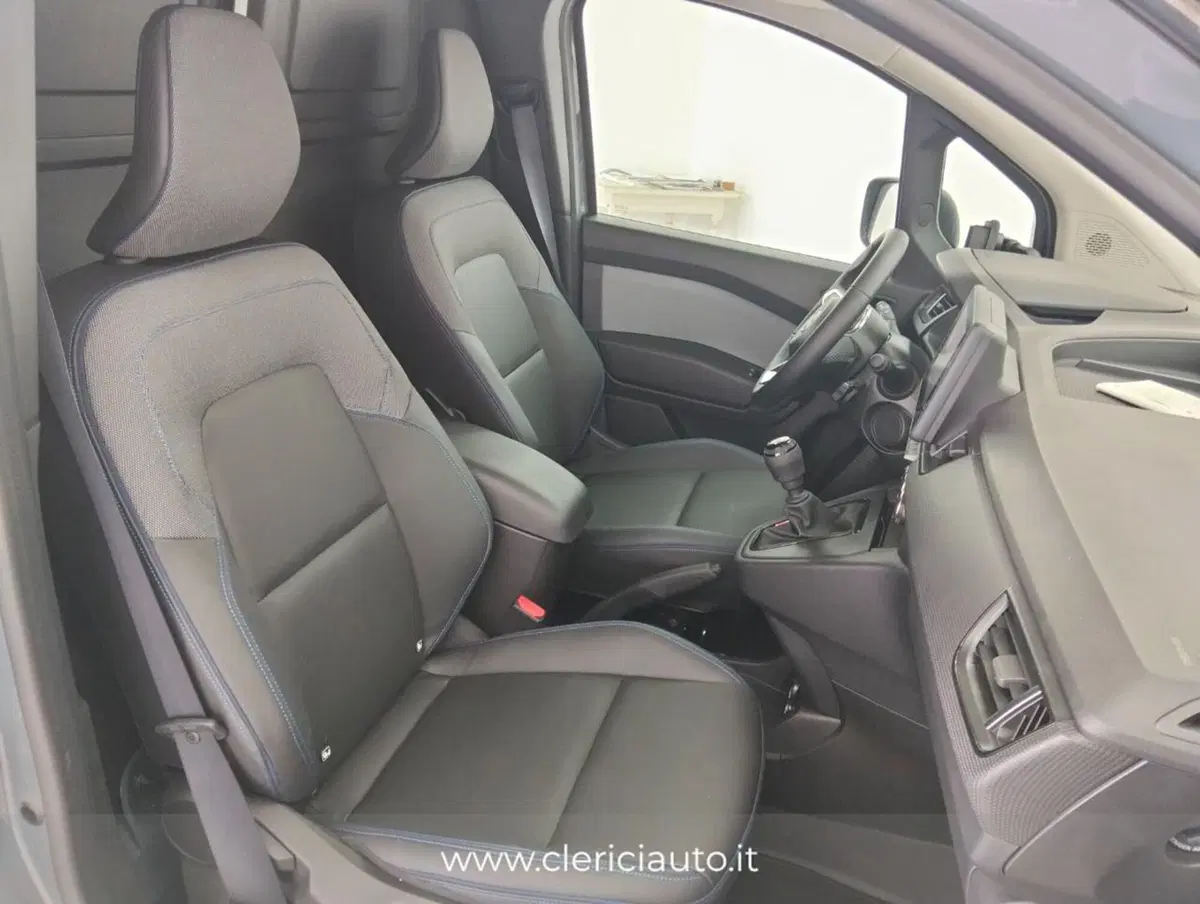 Nissan Townstar nuova a Como (3)