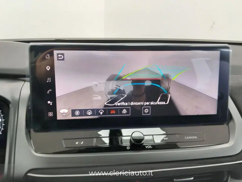 Nissan Qashqai nuova a Como (18)