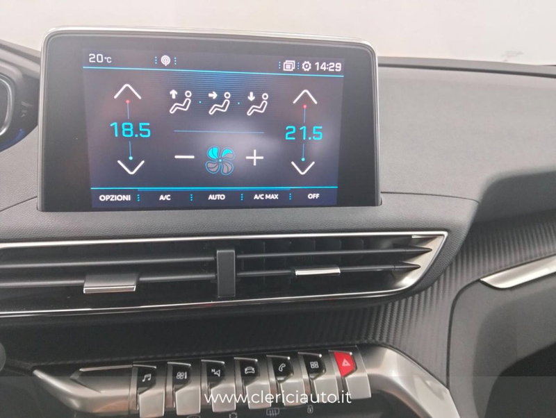 Peugeot 5008 usata a Como (13)