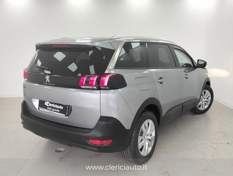Peugeot 5008 usata a Como (2)