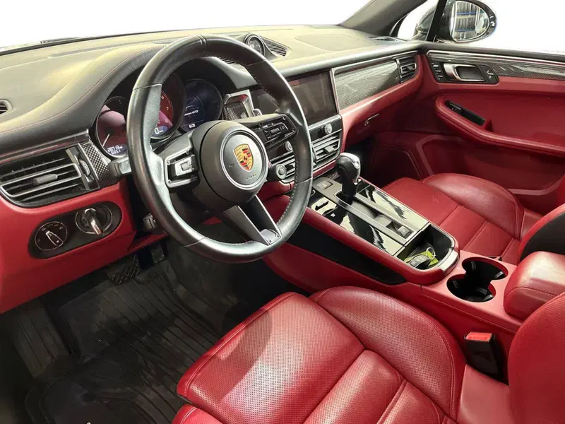Porsche Macan usata a Bari (10)
