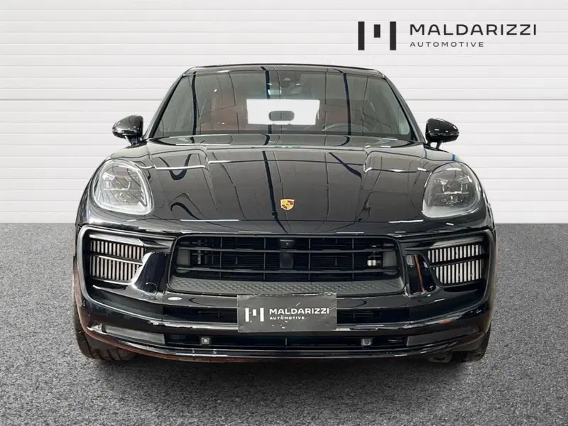 Porsche Macan usata a Bari (2)