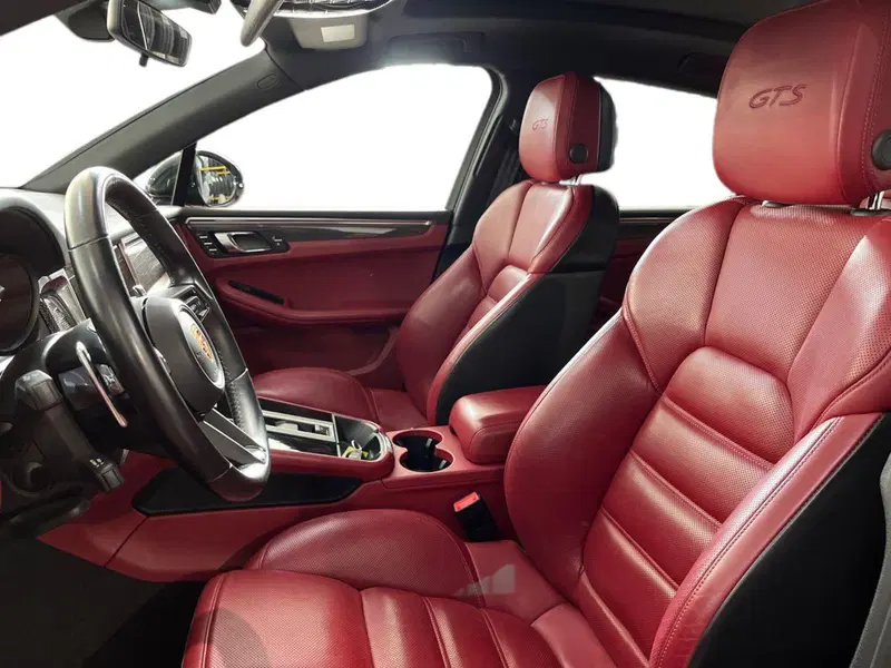 Porsche Macan usata a Bari (7)