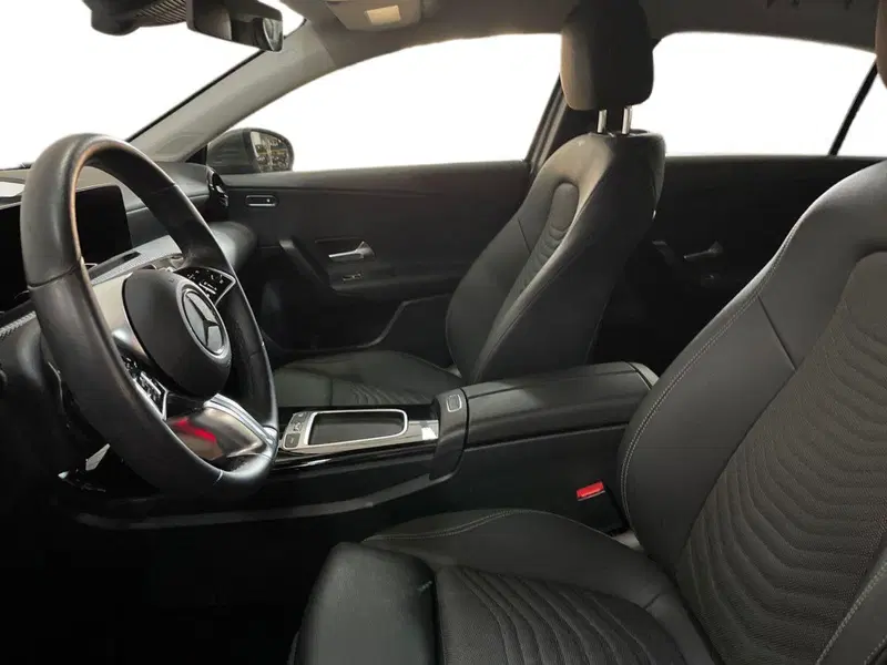Mercedes-Benz Classe A nuova a Bari (7)
