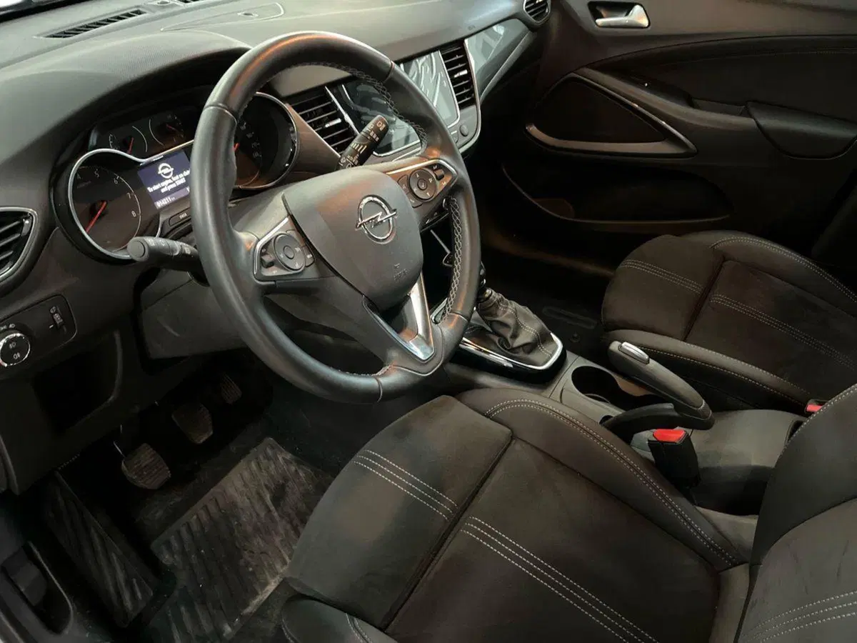 Opel Crossland usata a Bari (10)