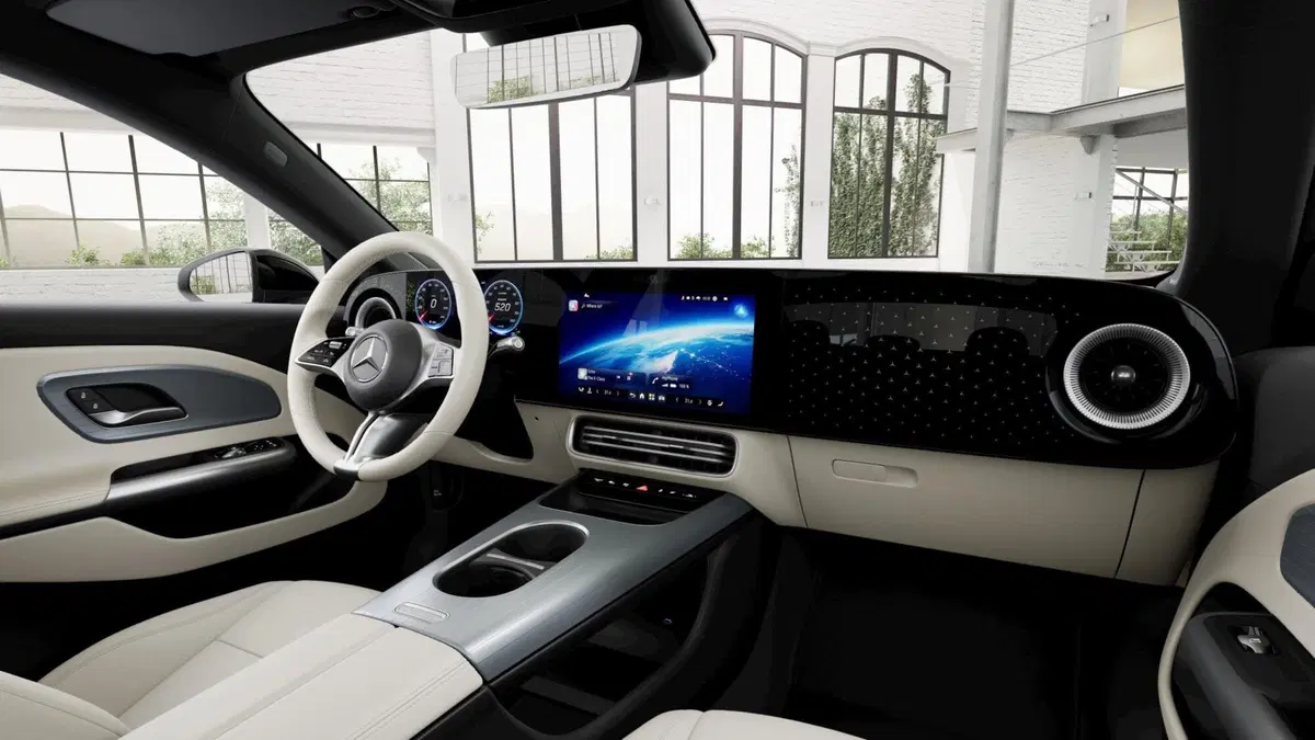 Mercedes-Benz CLA Shooting Brake nuova a Milano (5)