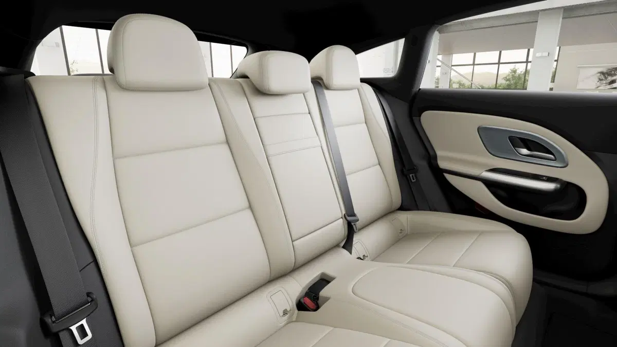Mercedes-Benz CLA Shooting Brake nuova a Milano (6)
