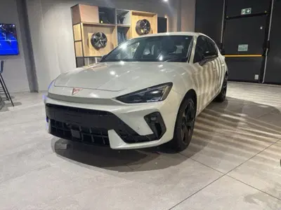 Cupra Leon 1.5 hybrid Edge 150cv dsg nuova a Ferrara