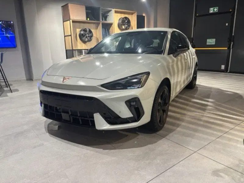Cupra Leon nuova a Ferrara
