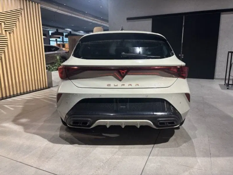 Cupra Leon nuova a Ferrara (6)