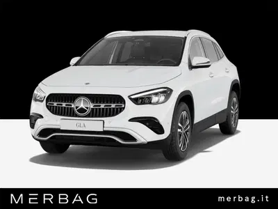 Mercedes-Benz GLA SUV 180 Advanced auto nuova a Milano