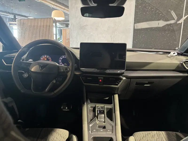 Cupra Leon nuova a Ferrara (14)