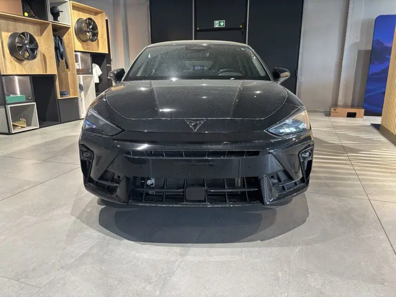 Cupra Leon nuova a Ferrara (2)