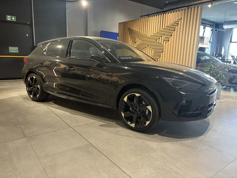 Cupra Leon nuova a Ferrara (3)