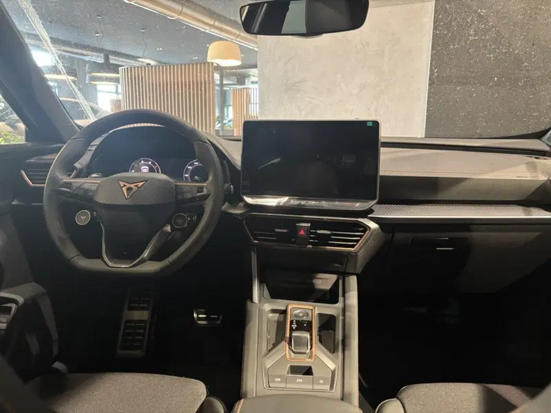 Cupra Formentor nuova a Ferrara (11)