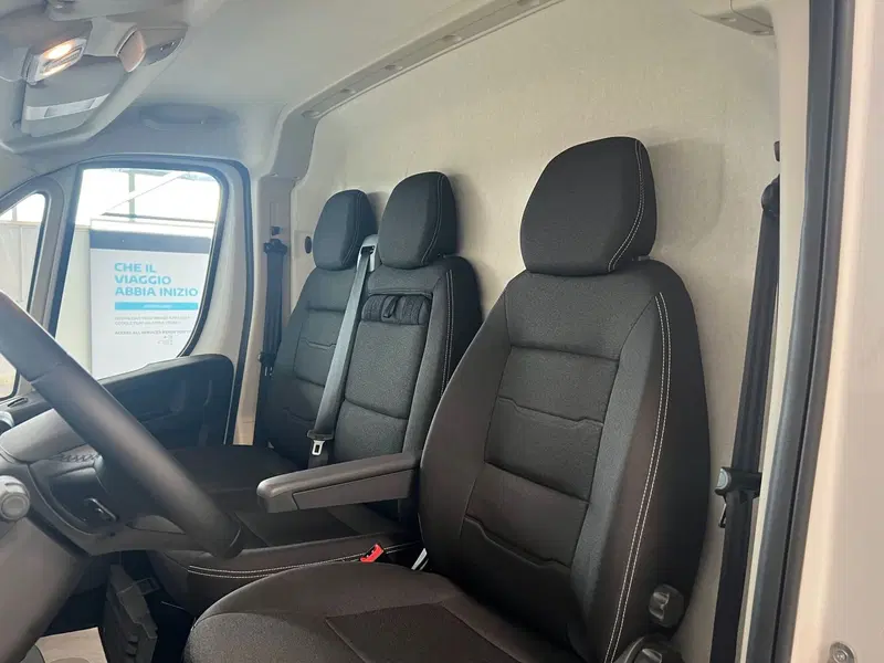 Peugeot Boxer Furgone nuova a Bari (16)