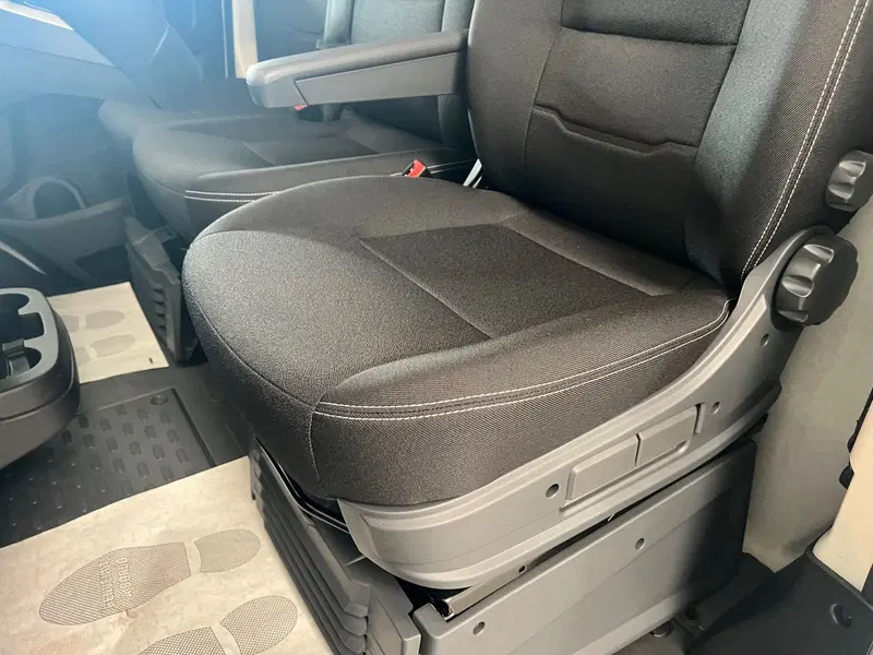 Peugeot Boxer Furgone nuova a Bari (17)