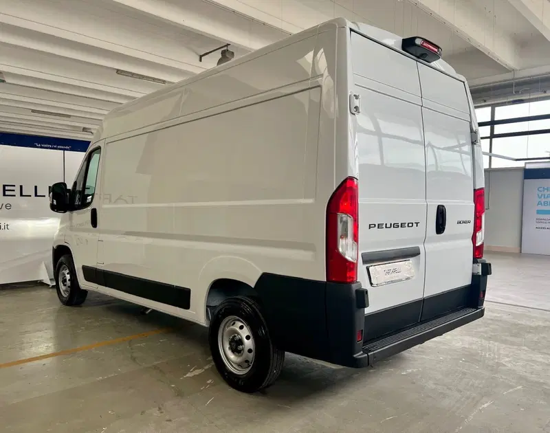 Peugeot Boxer Furgone nuova a Bari (6)