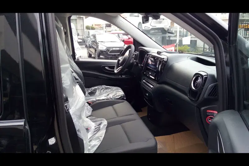 Mercedes-Benz Vito nuova a Pescara (13)
