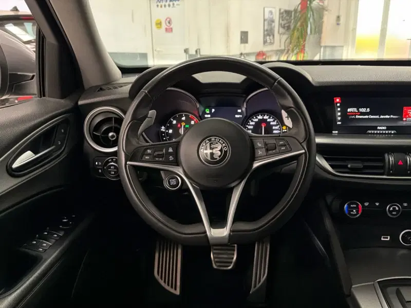 Alfa Romeo Stelvio usata a Pisa (5)