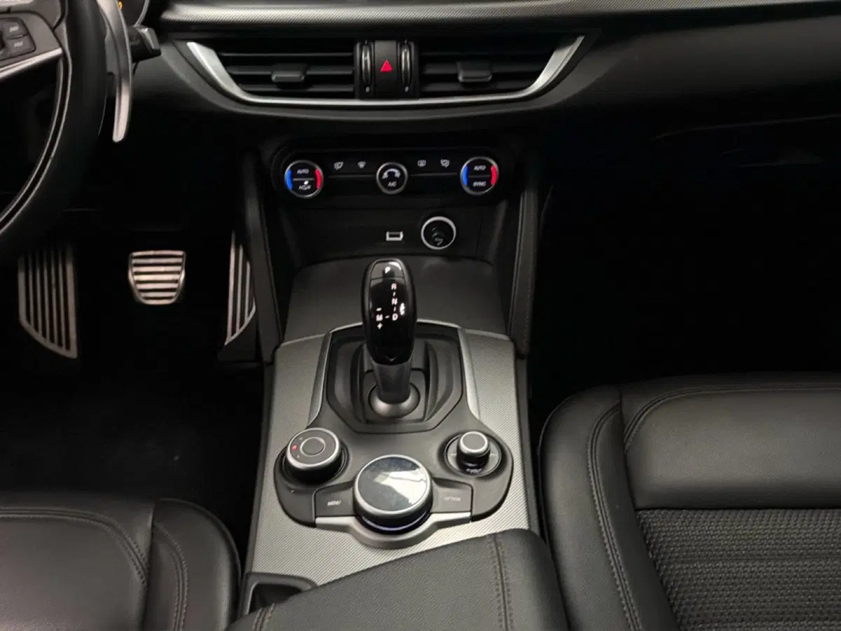 Alfa Romeo Stelvio usata a Pisa (6)