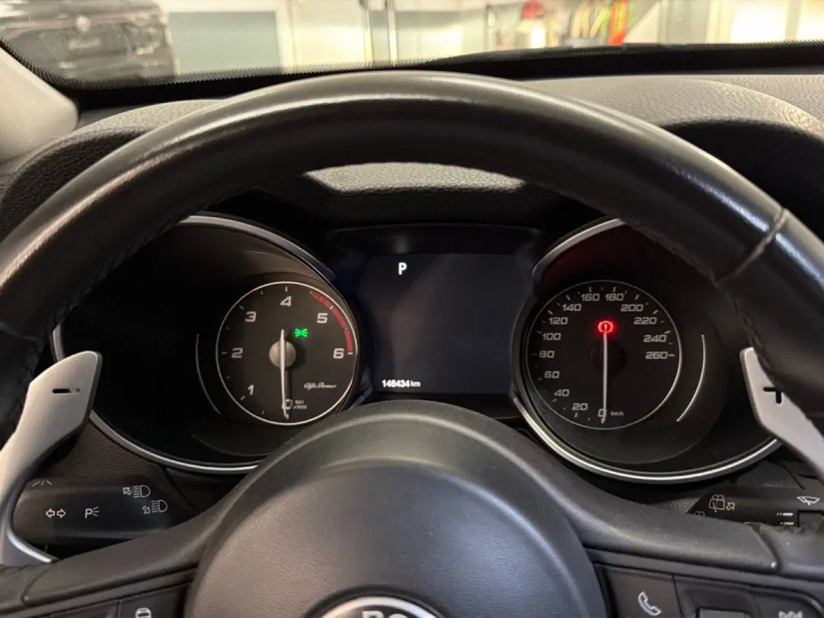 Alfa Romeo Stelvio usata a Pisa (8)