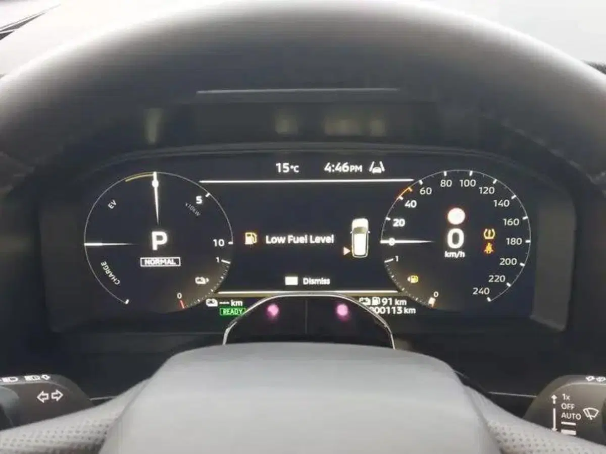 Mitsubishi Outlander nuova a Como (12)