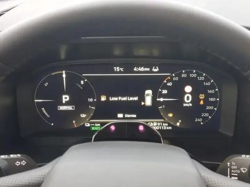 Mitsubishi Outlander nuova a Como (12)