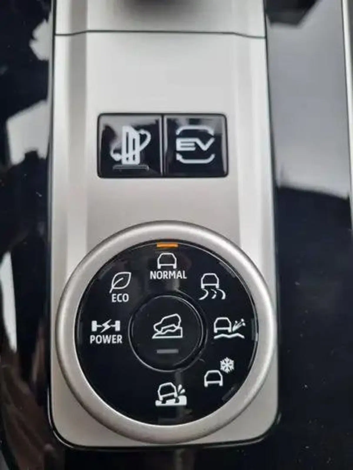Mitsubishi Outlander nuova a Como (15)