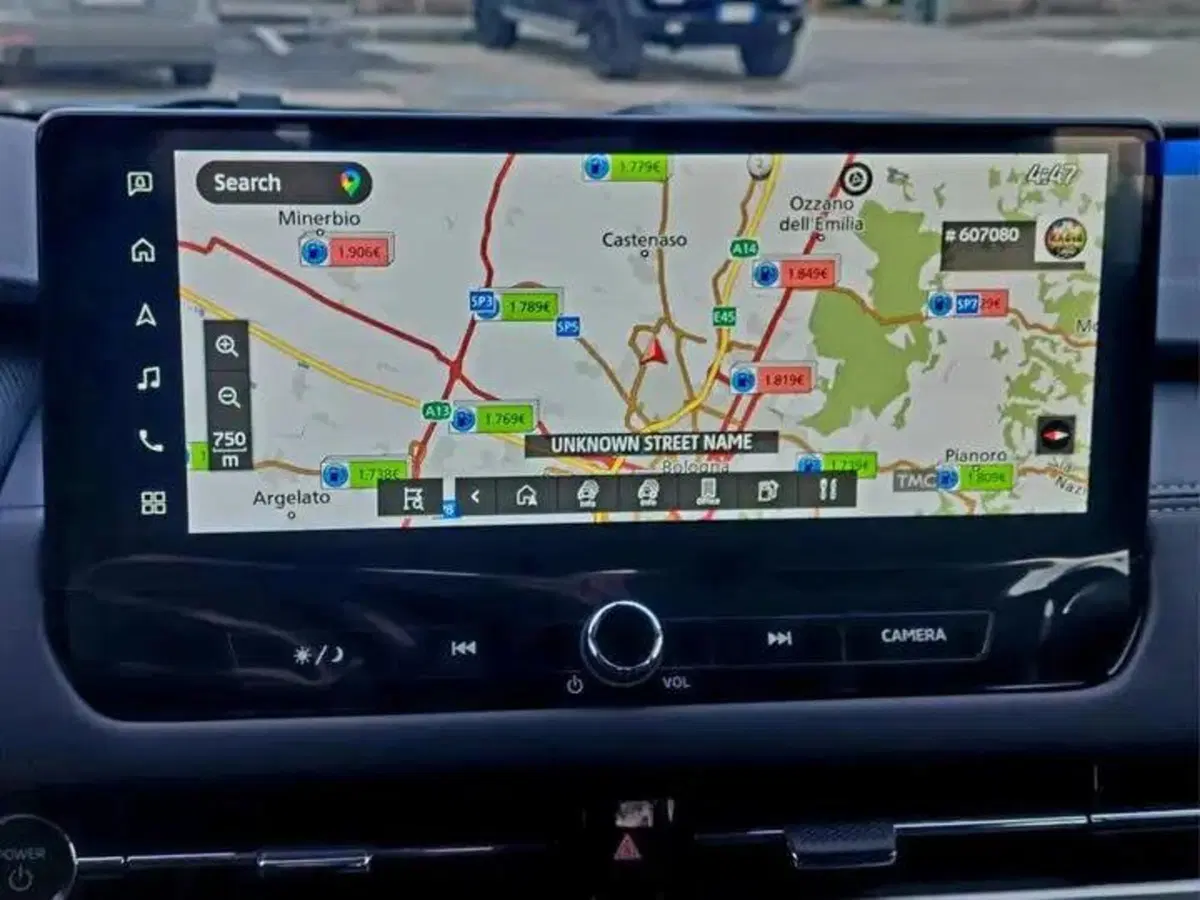 Mitsubishi Outlander nuova a Como (9)