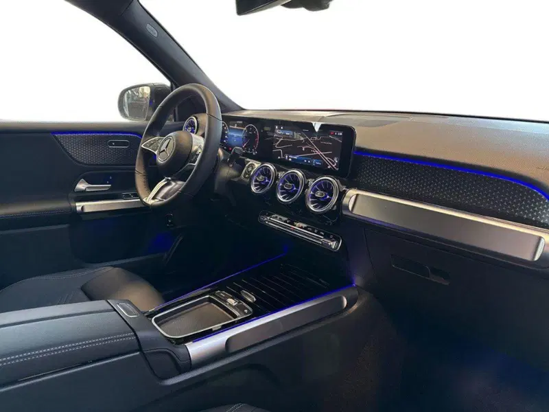 Mercedes-Benz GLB nuova a Rimini (12)