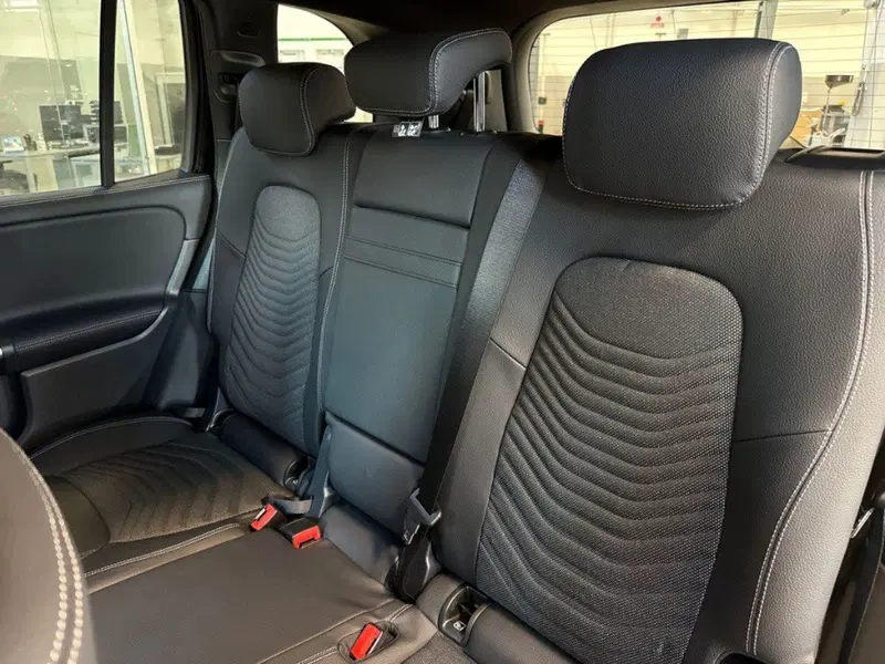 Mercedes-Benz GLB nuova a Rimini (13)