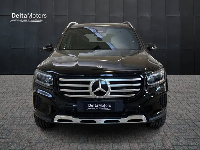 Mercedes-Benz GLB nuova a Rimini (6)