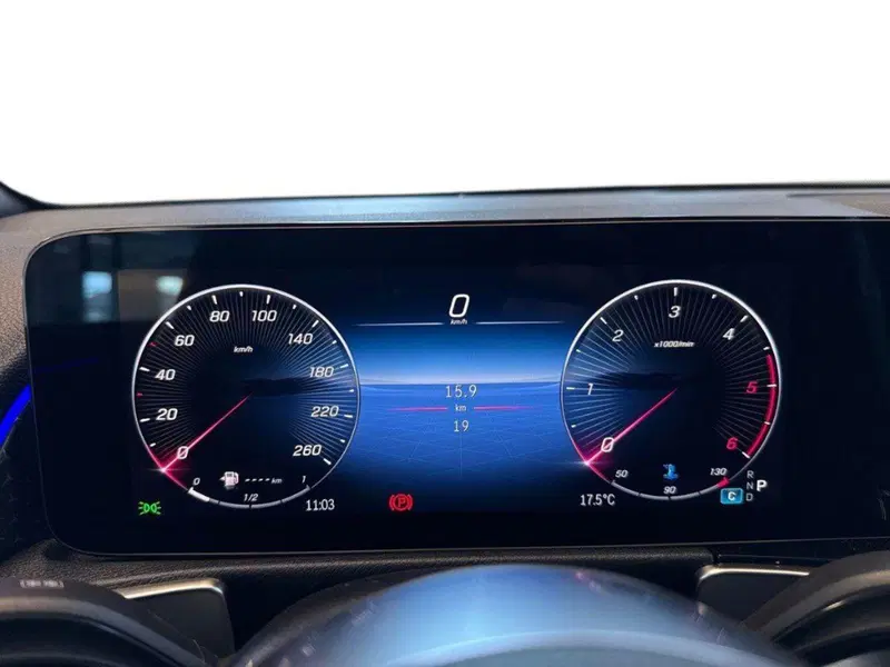Mercedes-Benz GLB nuova a Rimini (9)