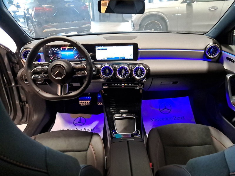 Mercedes-Benz Classe A nuova a Salerno (12)