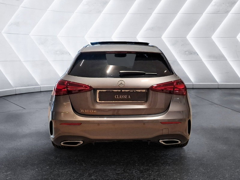 Mercedes-Benz Classe A nuova a Salerno (5)
